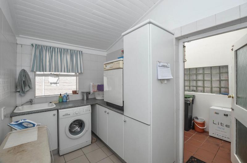 6 Bedroom Property for Sale in Welgemoed Western Cape